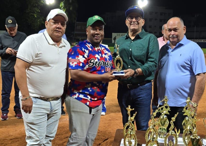 liga-de-softbol-soprovis-premia-mas-destacados-de-torneo-2024