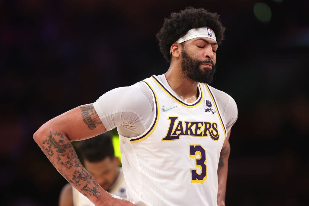 anthony-davis-se-despide-de-los-lakers-y-su-titulo